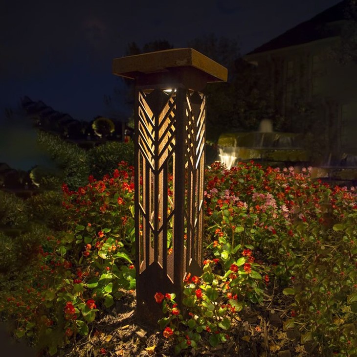 Courtyard Solar Deck Light