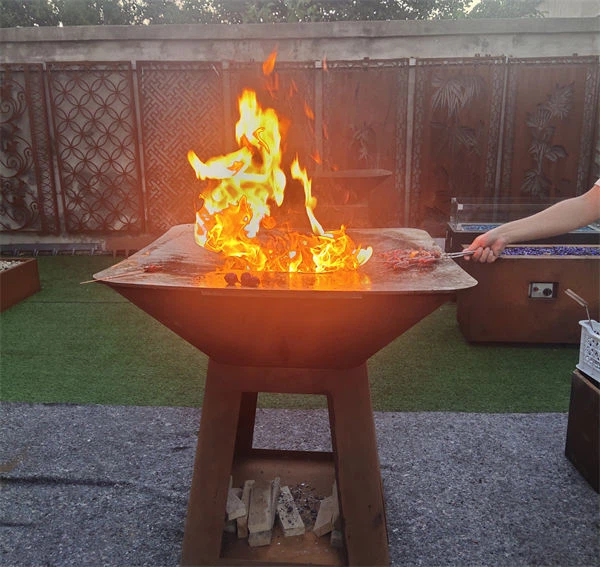 Corten Barbecue Grill Stove